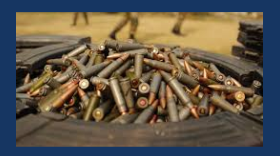 naxalism bastar Naxalites looted a van loaded with 5000 kg of ammunition, Naxalites can blow up hundreds of force buses with 5000 kg of ammunition Naxalites looted a van loaded with 5000 kg of ammunition, Naxalites can blow up hundreds of force buses with 5000 kg of ammunition